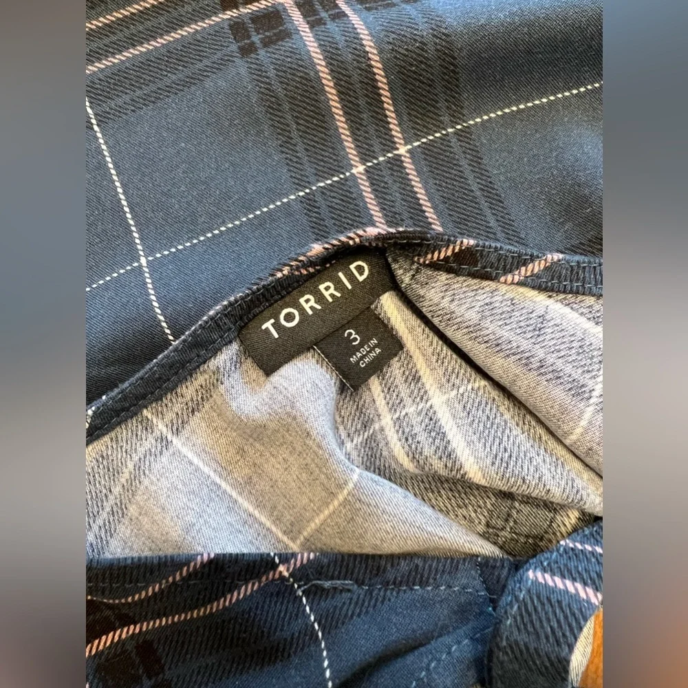 Torrid Ava - Navy Plaid Challis Lace Trim Cami - Picture 8 of 10